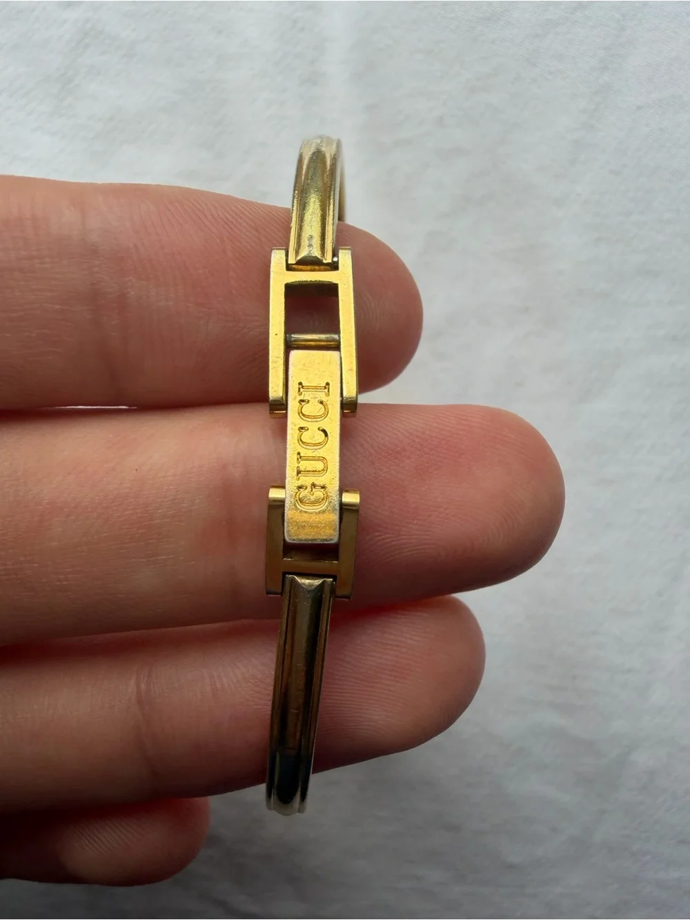 Gucci Gold Bezel Watch